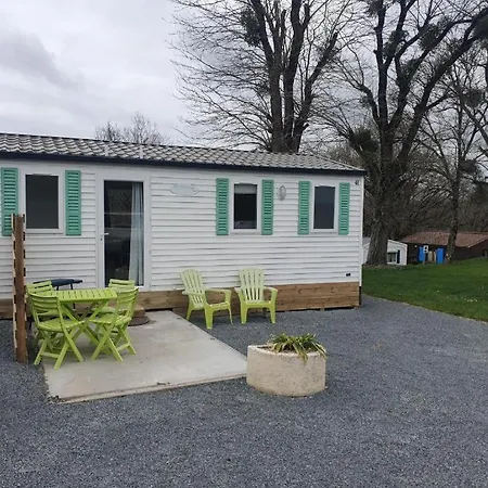 Camping Village Puyrond Bressuire Exterior photo