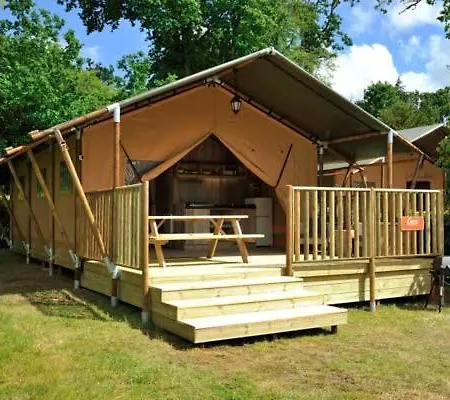 Camping Village Puyrond Bressuire Exterior photo