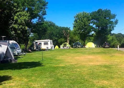 Campingplatz Village Puyrond *